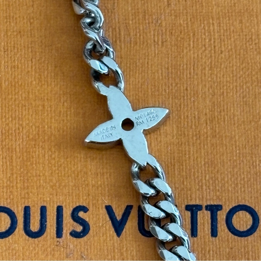 Louis Vuitton Monogram Row Chain Necklace - Picture 11 of 16